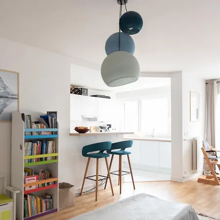 Spacious Nest Just Outside Paris