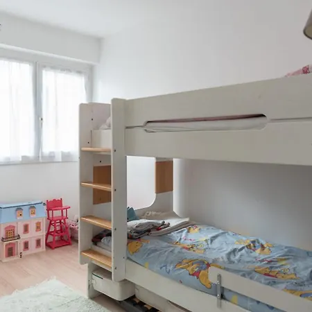 Spacious Nest Just Outside Paris Levallois-Perret